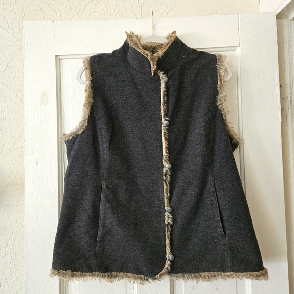 J. Jill Gray Faux Fur Trim Button-Down Vest Women's Large, Pockets - Picture 1 of 9